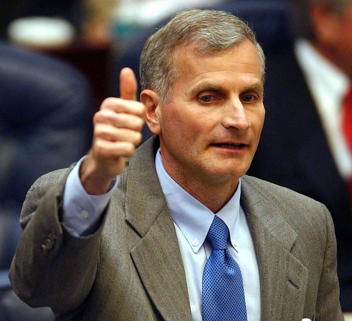 Rep. Mike Fasano, R-New Port Richey, urges a yes vote from his House colleagues as they vote on the three strikes bill, Tuesday, Feb. 5, 2002 in Tallahassee, Fla. The bill passed the House vote. (AP Photo/Phil Coale)