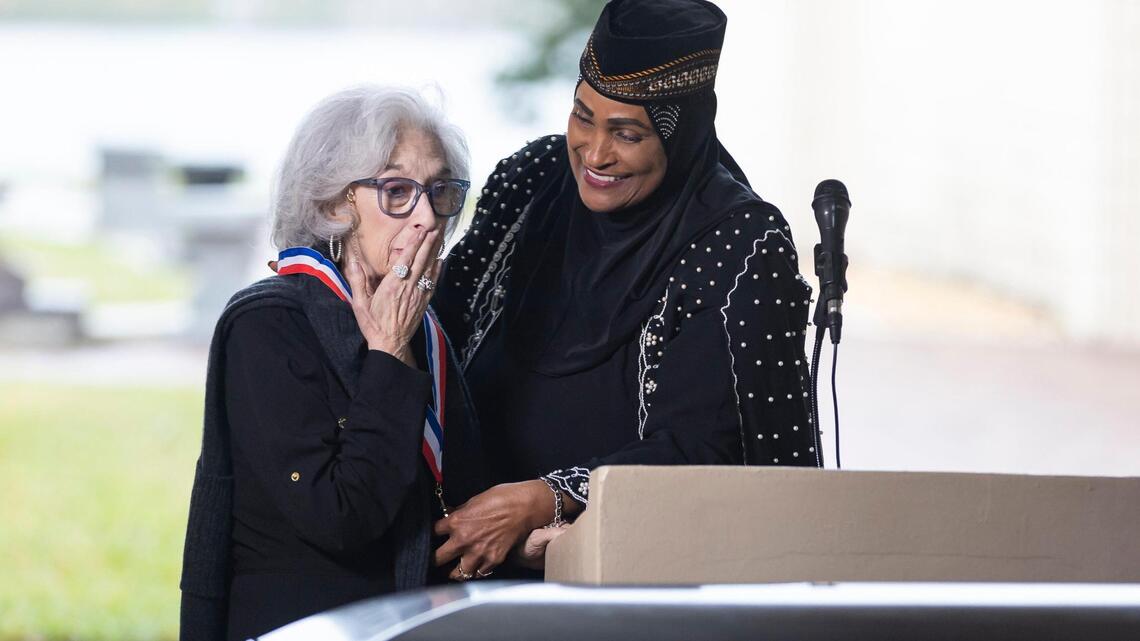 See photos of family, friends and stars pay tribute to Miami music ‘Soul Man’ Sam Moore