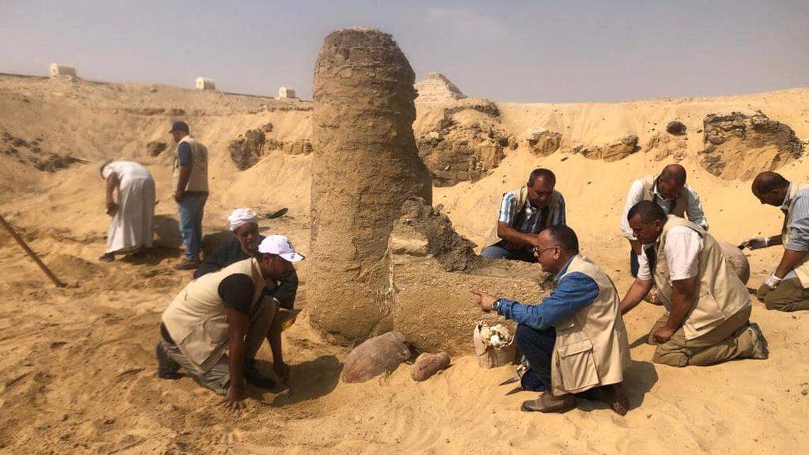 Archaeologists at the pyramids and necropolis of Saqqara in Giza found pottery vessels containing ancient halloumi cheese, about 2,600 years old, experts say.