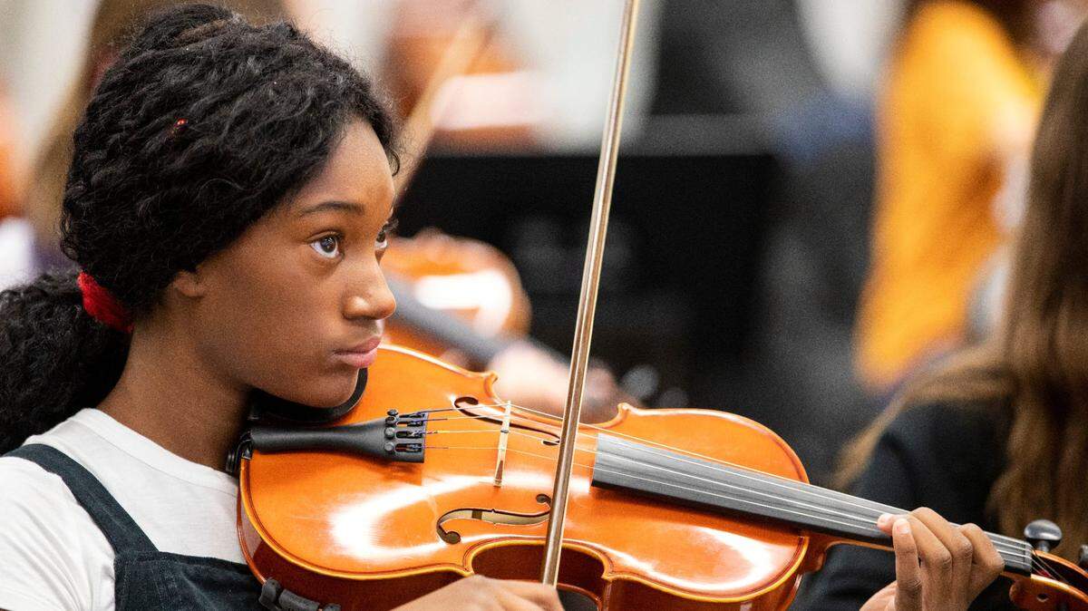 The Miami Foundation and its partners have launched artlook® Miami, a list of all public-school arts programs and partnerships to stimulate young people’s engagement with the arts.