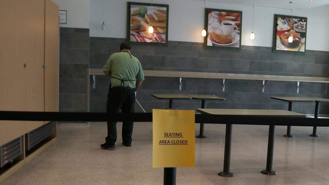 Why don’t Publix workers wear gloves?