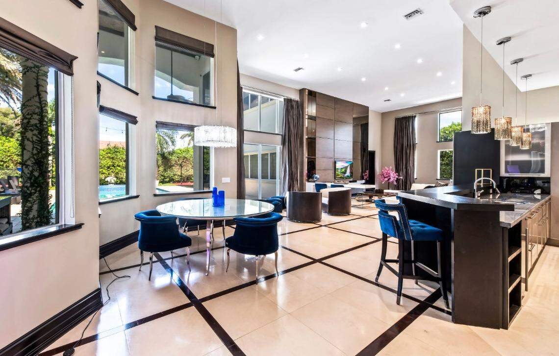 Plantation mansion/ Eric Igualada/ONE Sotheby’s International Realty