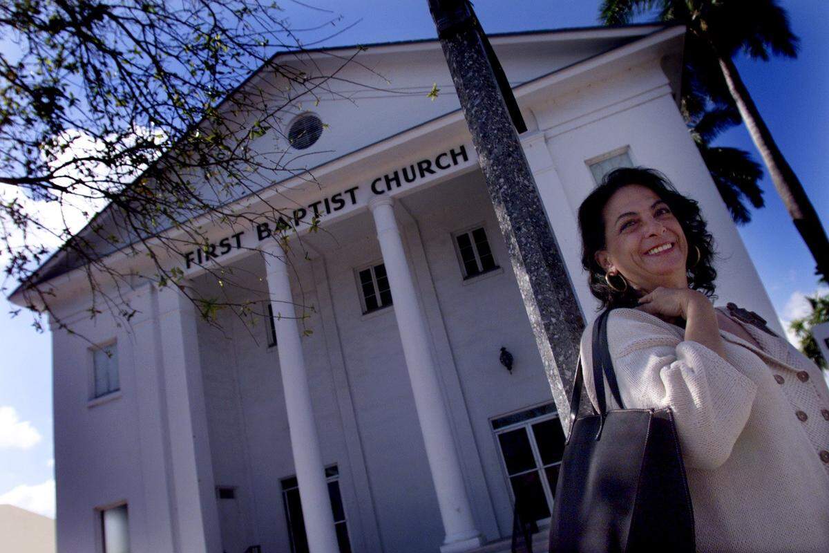 Ellie Schneiderman, in a file photo on Jan. 30, 2000, worked to develop an old Baptist church in Homestead to convert it into an artists’ studio, much like she did on Lincoln Road Mall with the South Florida Arts Center in Miami Beach.