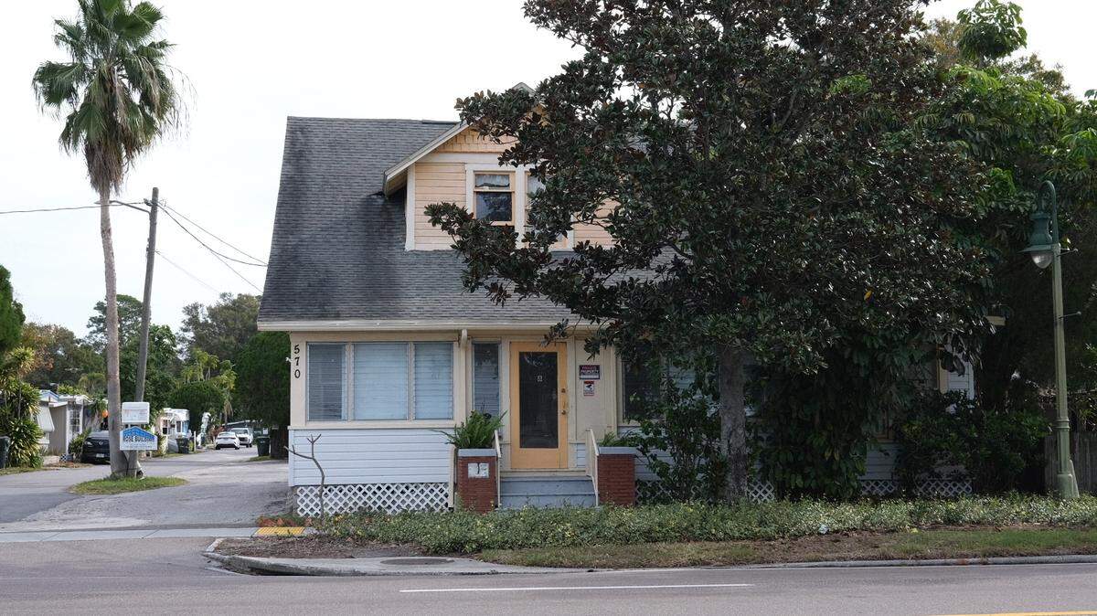 La ciudad de Largo ejecutó la hipoteca de esta propiedad por impago de multas. Un grupo jurídico de interés público le pidió a la Corte Suprema de la Florida que revisara las multas, que considera excesivas.