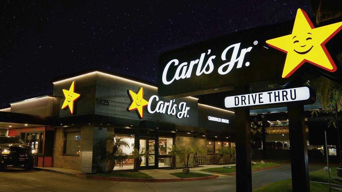 Famous for its burgers, Carl’s Jr. plans to open its first store east of the Mississippi in Doral.