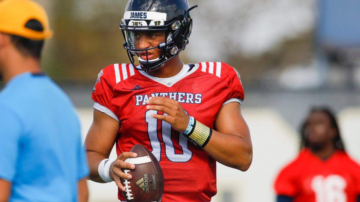 Florida International University quarterback Grayson James (10) watches from the field during football practice at the practice fields at Florida International University in Miami, Florida, on Thursday, March 24, 2022.