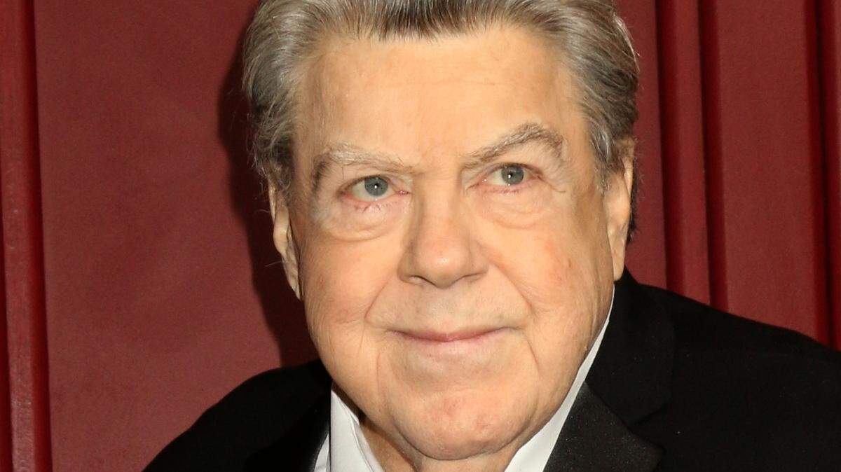 The publicist of George Wendt has announced his death.