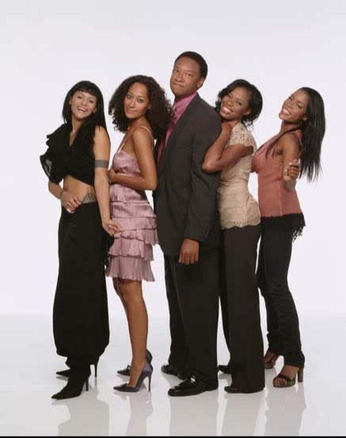 Persia White, Tracee Ellis Ross, Reginald C. Hayes, Jill Marie Jones, and Golden Brooks in Girlfriends (2000)
