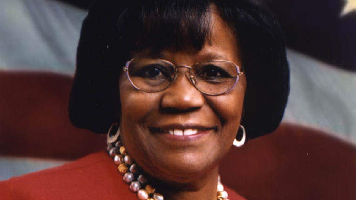 Carrie P. Meek 04/27/2003
