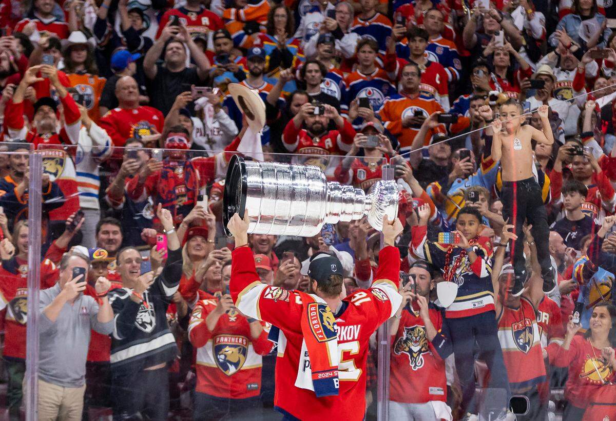Stanley Cup cements Aleksander Barkov's Florida Panthers legacy | Miami  Herald