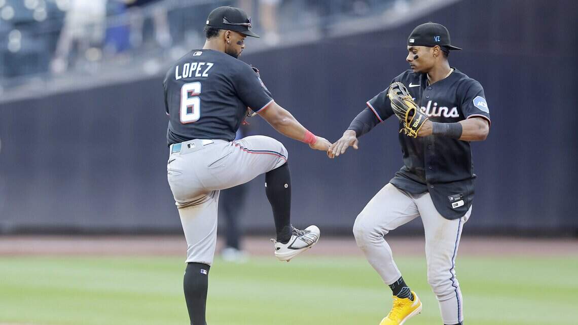 Hicks powers Marlins as hot stretch continues with win over Mets