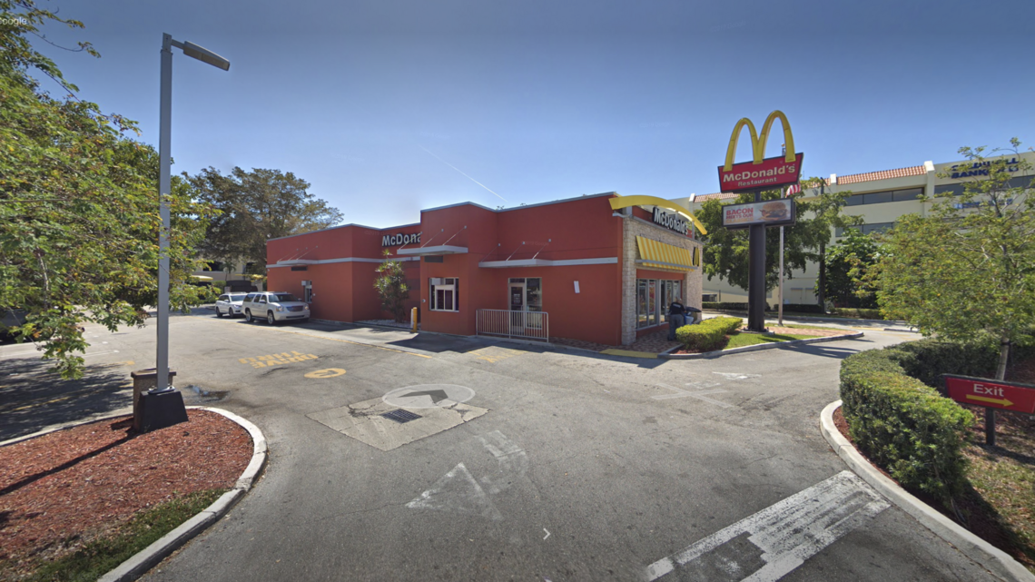 4 men were fighting outside of a Pinecrest McDonald’s, police say, and one was shot