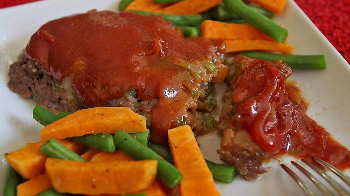 Ground turkey is being recalled.