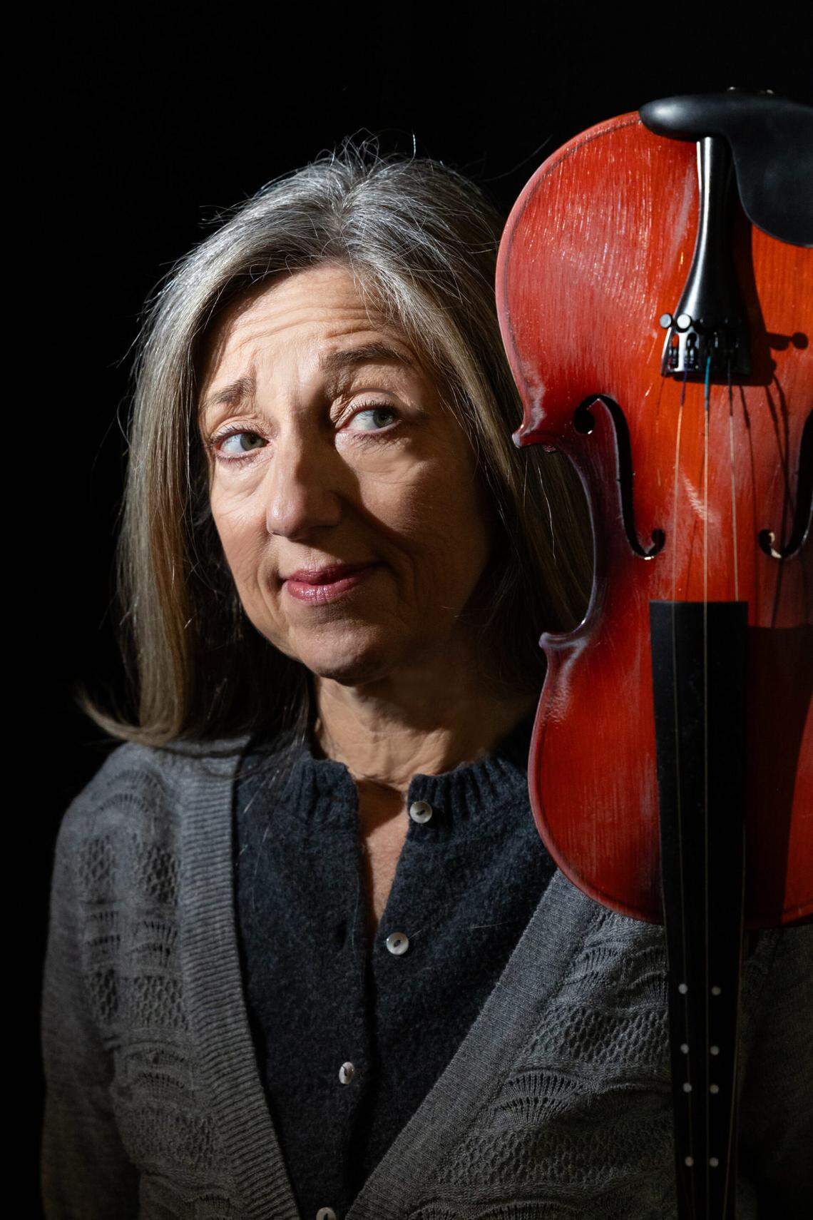 Veteran South Florida actress and Zoetic Stage regular Jeni Hacker returns as Golde in the company’s production of “Fiddler on the Roof.”