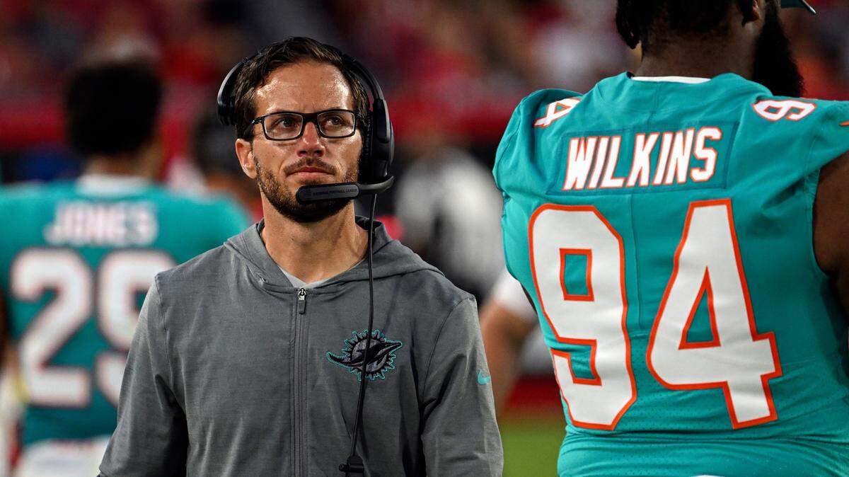 Miami Dolphins head coach Mike McDaniel during the first half of an NFL preseason football game against the Tampa Bay Buccaneers Saturday, Aug. 13, 2022, in Tampa, Fla. (AP Photo/Jason Behnken)