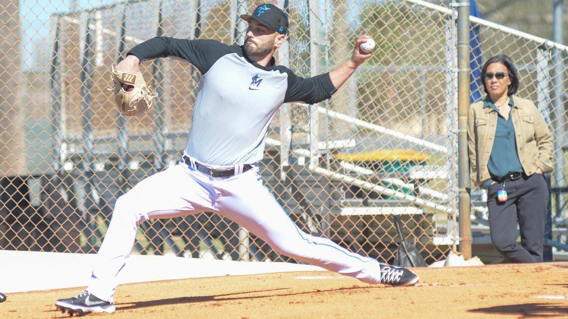 Miami Marlins pitcher Tanner Scott throws a bullpen session on Monday, Feb. 13, 2023, at the Roger Dean Chevrolet Stadium complex in Jupiter, Florida.