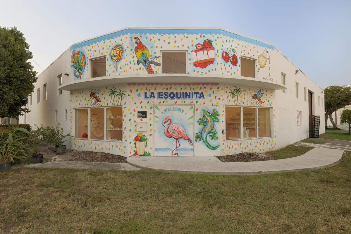 Artist Tara Long transformed Locust Projects into ‘La Esquinita,’ an immersive art experience. The commissioned mural was painted by Serge Touissant. 