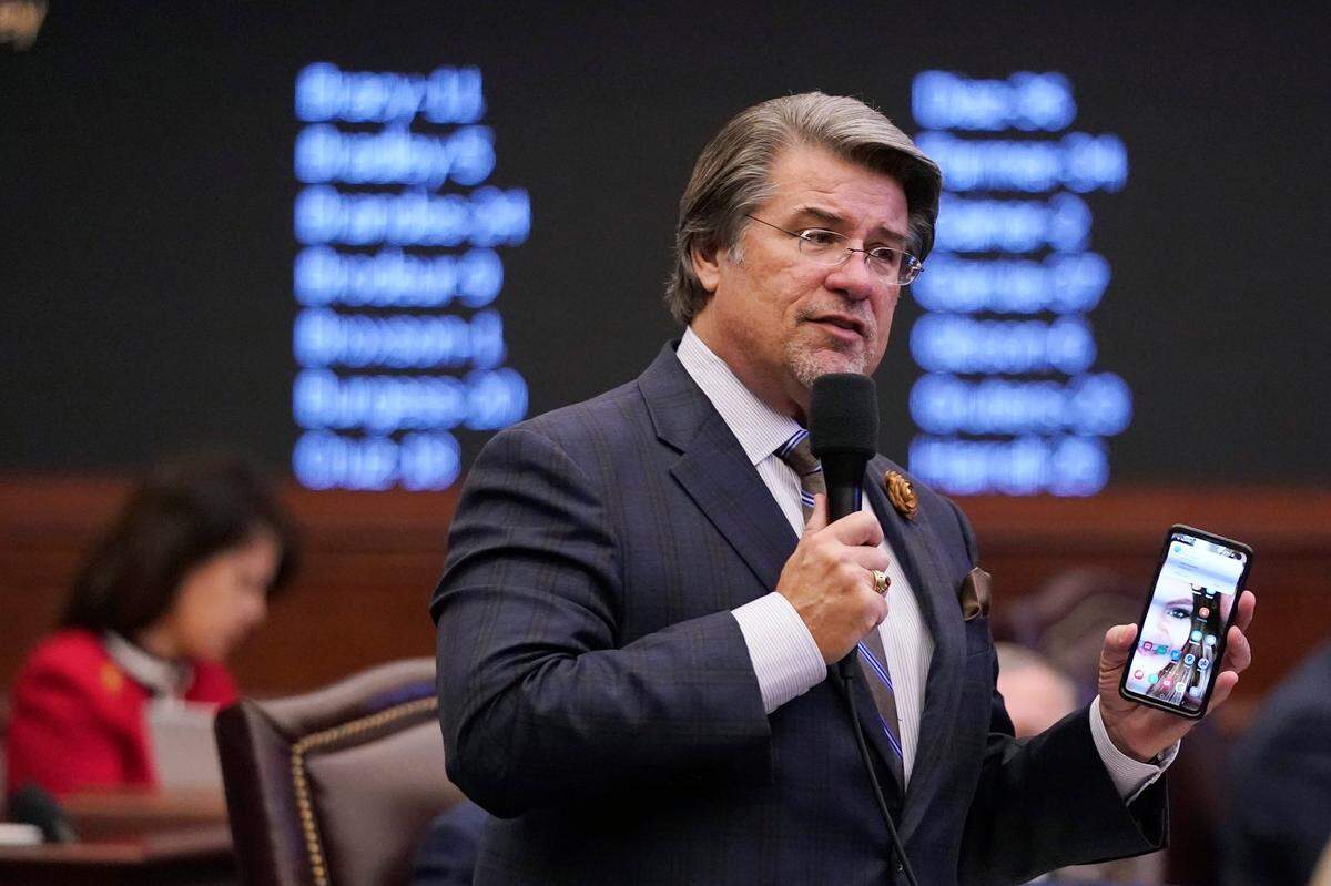 Sen. Gary Farmer, D-Lighthouse Point