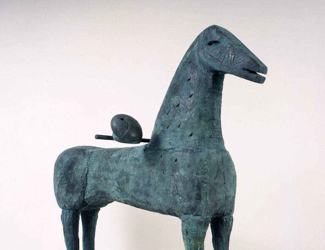 Mimmo Paladino, “Architettura,” 2005. Bronze. 84 5/8 x 78 x 30 ¾ inches.