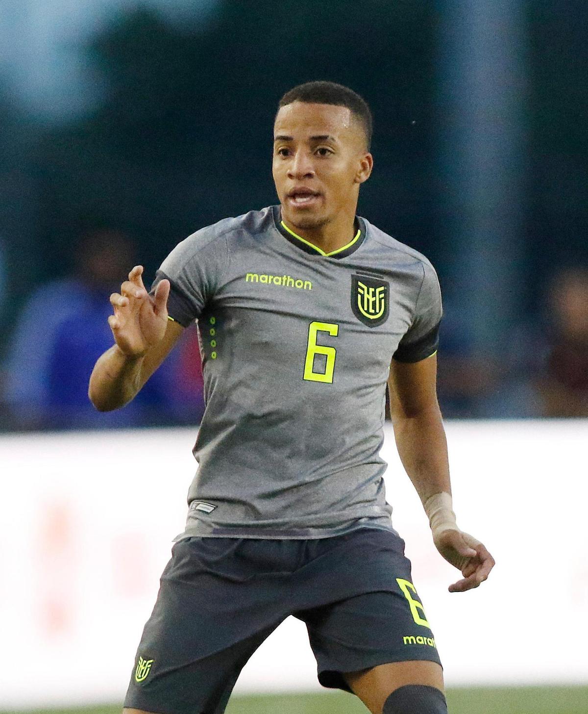 Ecuador’s defender Byron Castillo plays against Cape Verde during the international friendly soccer game on Saturday, June 11, 2022 at DRV PNK Stadium in Fort Lauderdale. Andrew Uloza / for THE MIAMI HERALD