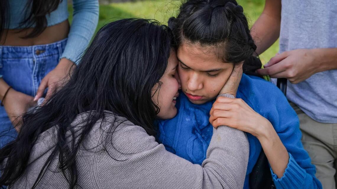 La niña no puede caminar ni hablar ni tragar. Pasaron 17 años hasta que descubrieron por qué