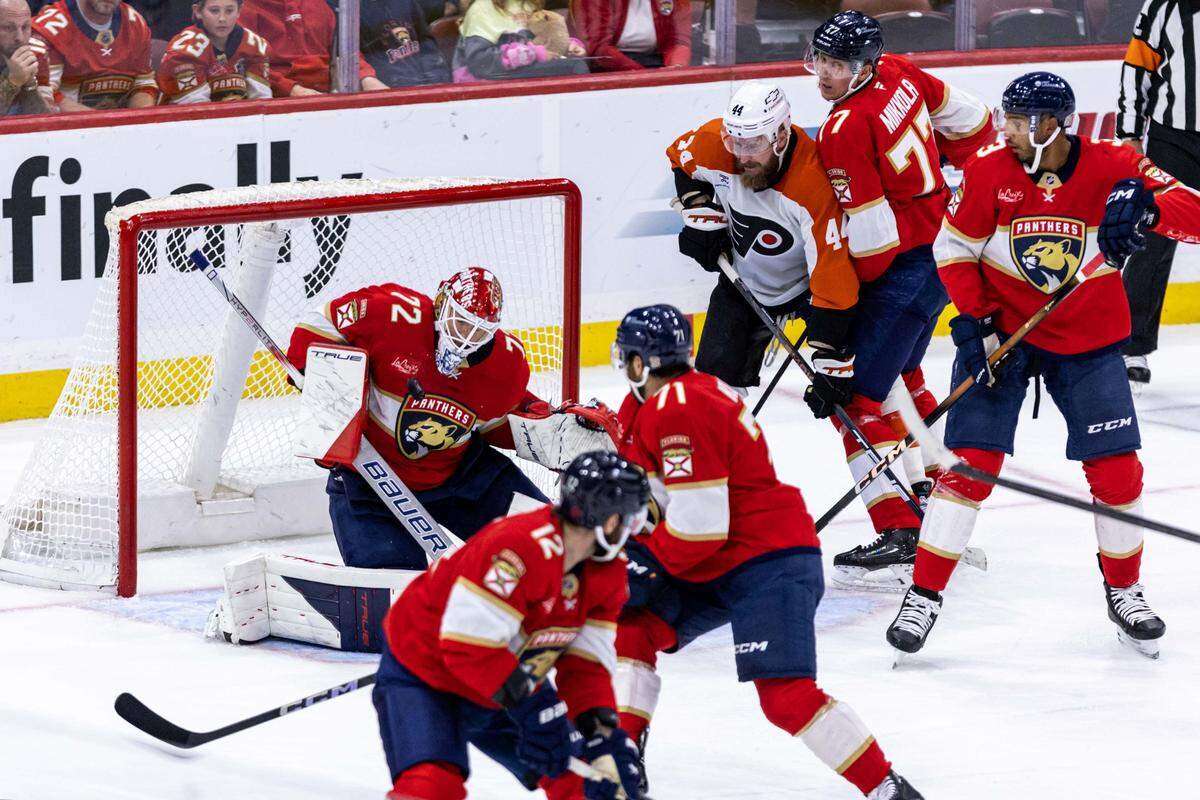 Florida Panthers goaltender Sergei Bobrovsky (72) blocks a shot during the first period of an NHL game against the Philadelphia Flyers at Amerant Bank Arena on Thursday, October 9, 2025, in Sunrise, Fla.