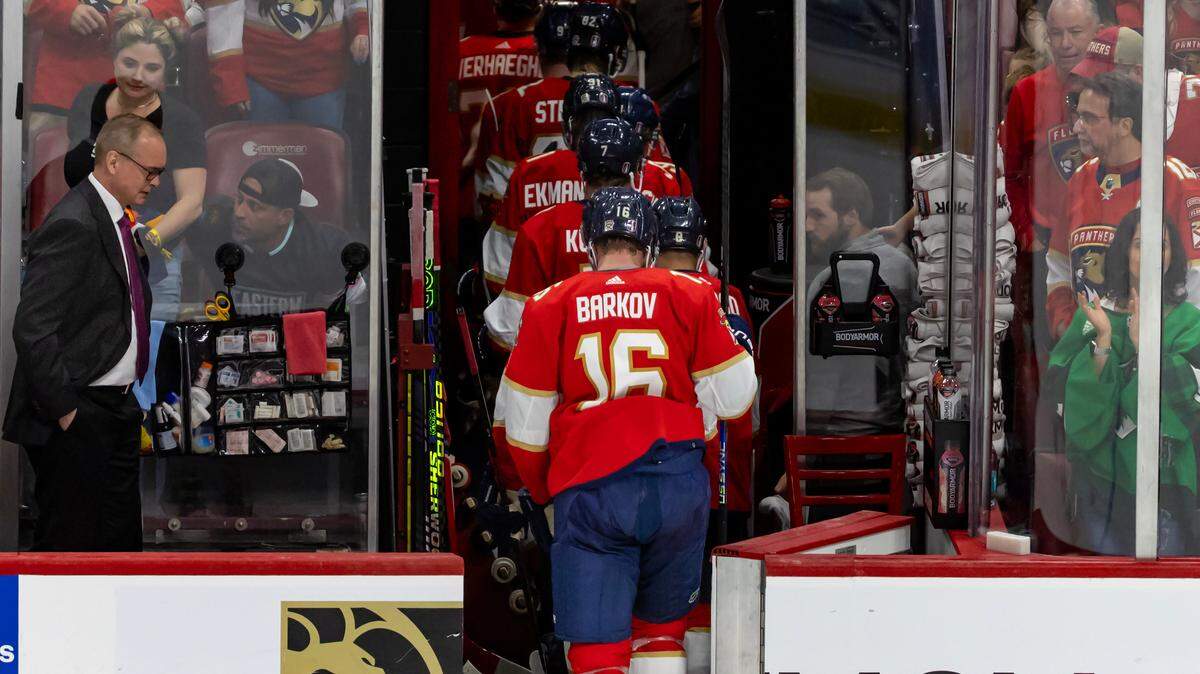Florida Panthers head coach Paul Maurice looks on as his players head to the locker room after loosing 5-3 to the Edmonton Oilers during Game 5 of the NHL Stanley Cup Final at the Amerant Bank Arena on Tuesday, June 18, 2024, in Sunrise, Fla.