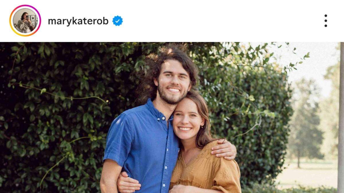 mary kate and john luke robertson