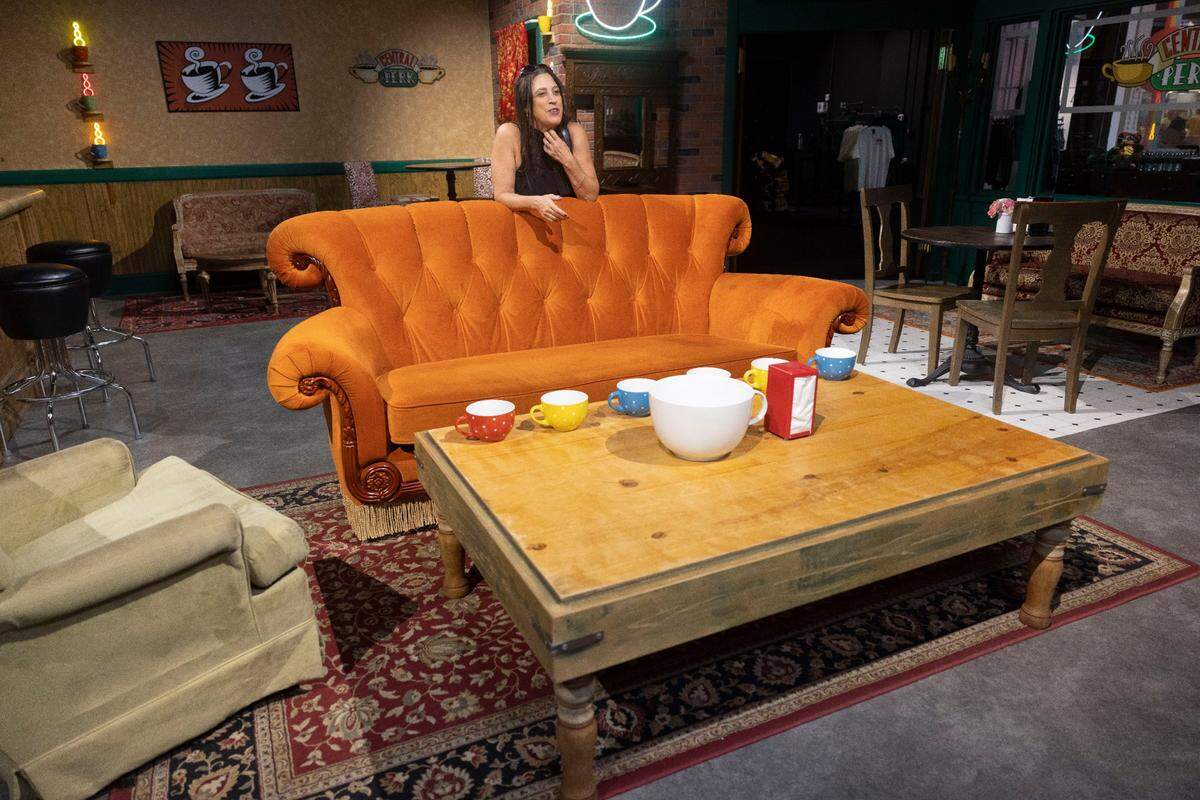 The iconic couch inside Central Perk coffee house from the television show ‘Friends’ comes to Aventura Mall at the Friends Experience.
