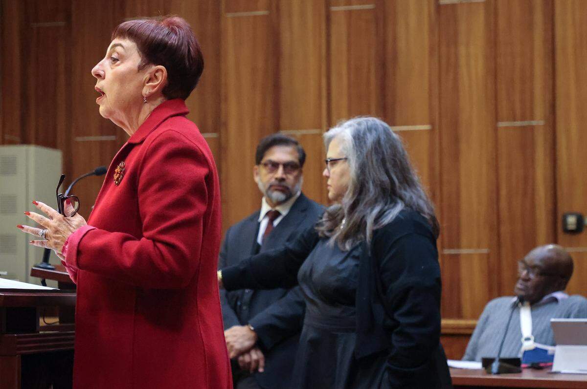 State prosecutor Abbe Rifkin, left, speaks during opening arguments in the resentencing trial of Harrel Braddy, right, who was convicted of leaving a 5-year-old girl to die in the Everglades in 1998, Tuesday, Jan. 20, 2026, at the Richard E. Gerstein Justice Building in Miami, Florida. Left to right are Rifkin and defense attorneys Khurrum Wahid and Carmen Vizcaino.