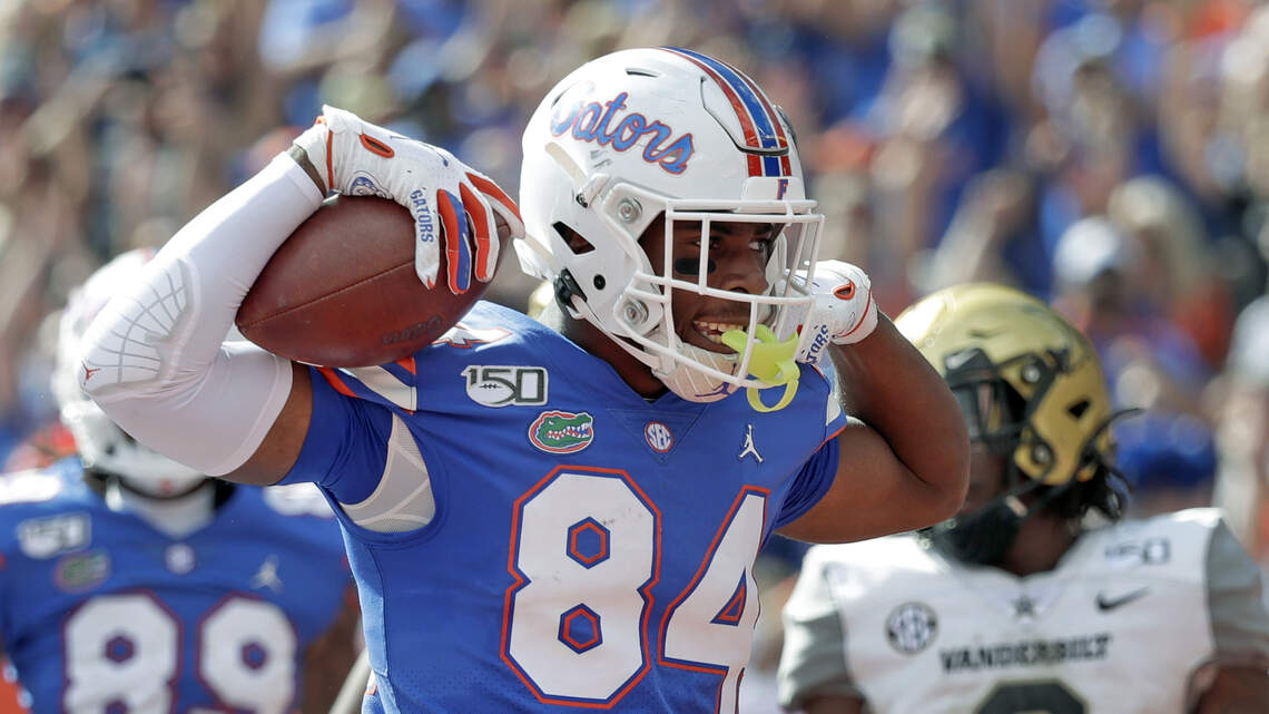 Who won the recruiting battle for Florida on signing day?