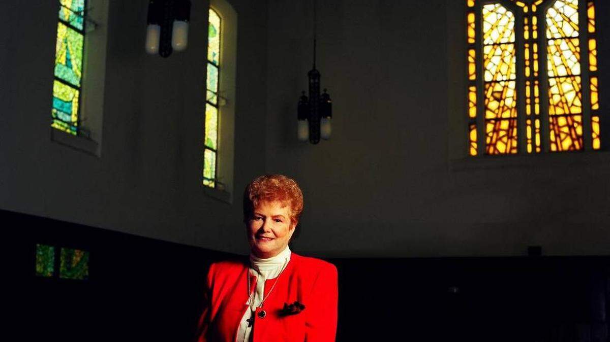 Sister Jeanne O’Loughlin, a longtime Miami civic leader and former president of Barry University, died at age 90 in Michigan.