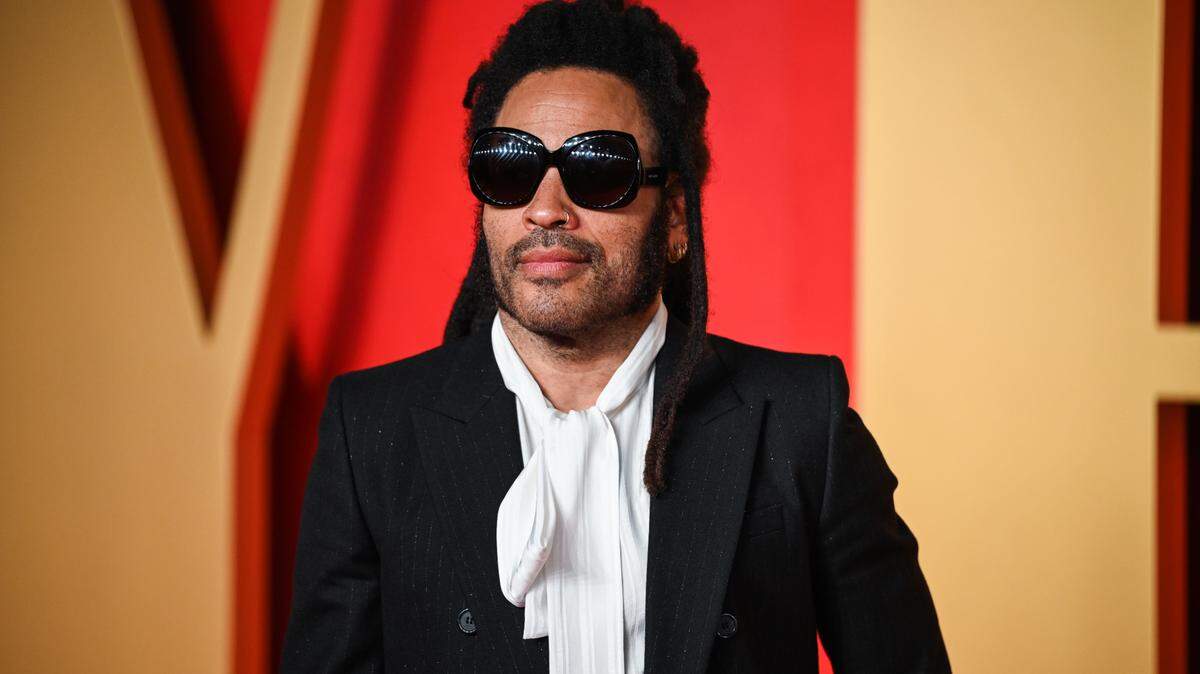 Lenny Kravitz walking on the red carpet at the 2024 Vanity Fair Oscar Party held at the Wallis Annenberg Center for the Performing Arts in Beverly Hills, CA on March 10, 2024. (Photo by Anthony Behar/Sipa USA)