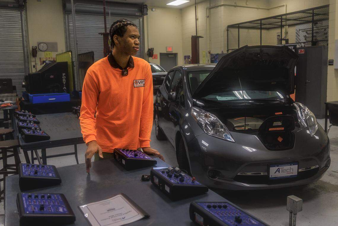 Student Gerray Bartlett at Miami Carol City Senior High School's automotive and aviation program talks to Miami Herald reporter Ashley Miznazi, during an event to announce a donation by Florida Power and Light of an Electrathon electric vehicle (EV)-build kit to students in the Electric Vehicle Automotive Technology Magnet Program, as part of FLP's Electrathon program, during an event at the school's laboratories, on Thursday, January 22, 2026.
