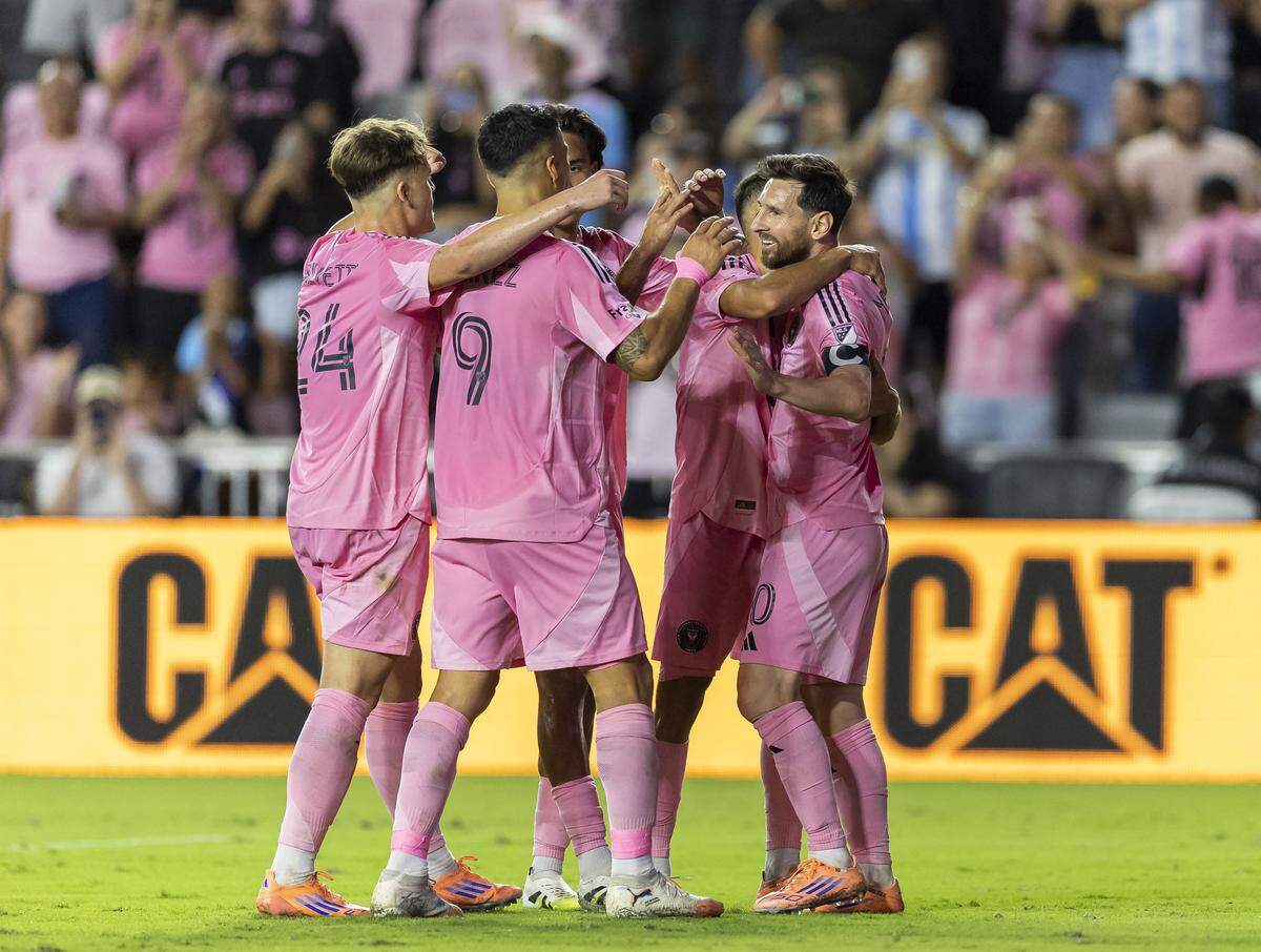 Inter Miami forward Lionel Messi (10) celebrates with his teammates after scoring a goal against Nashville SC in the second half of match one of their MLS Playoffs series at Chase Stadium on Friday, Oct. 24, 2025, in Fort Lauderdale, Fla.