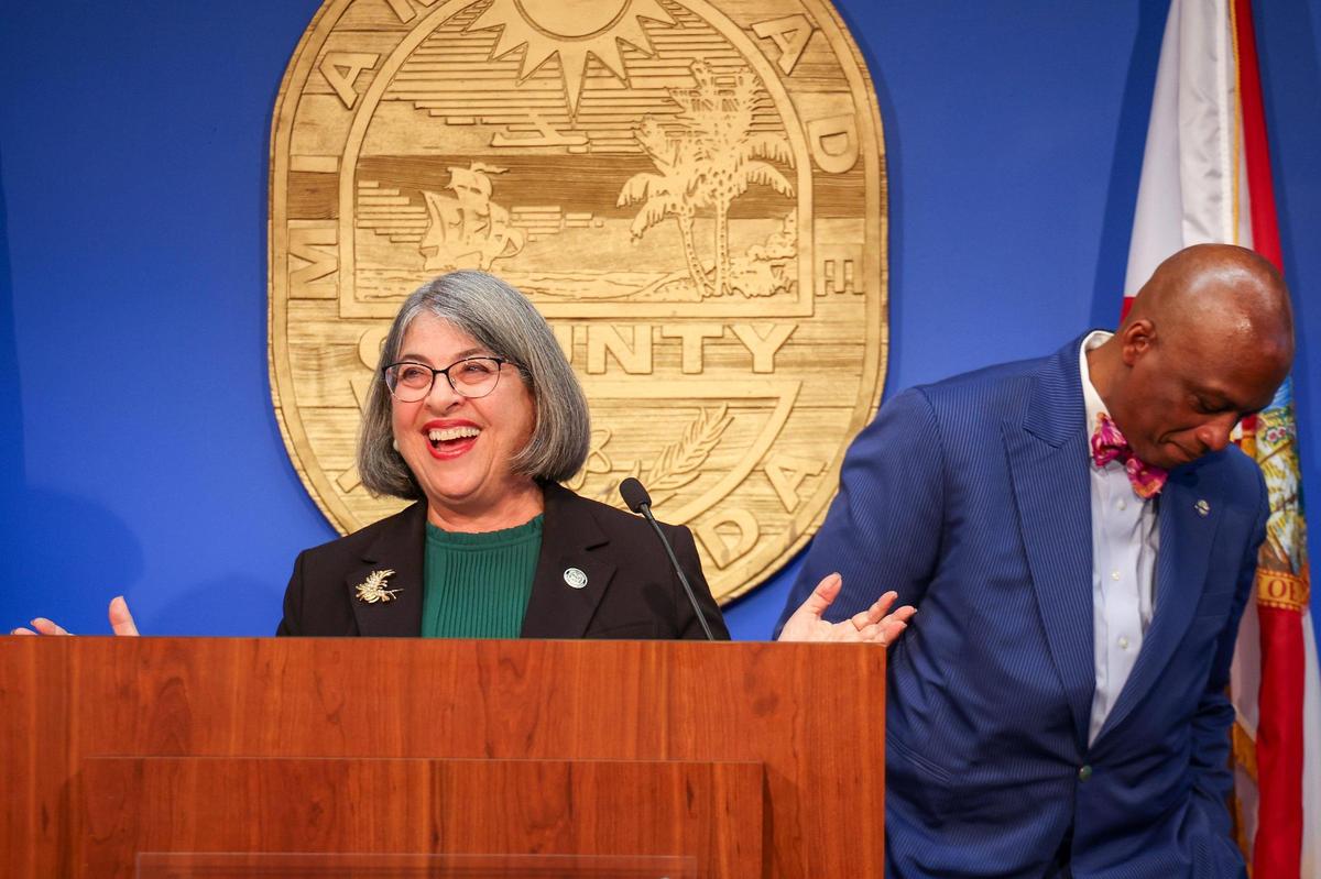 La alcaldesa del Condado Miami-Dade, Daniella Levine Cava, se postula a un segundo mandato en 2024.