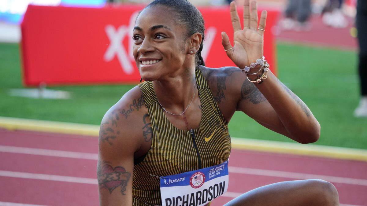 Jun 28, 2024; Eugene, OR, USA; Sha’Carri Richardson celebrates after winning the women’s 200m heat in 21.92 during the US Olympic Team Trials at Hayward Field. Mandatory Credit: Kirby Lee-USA TODAY Sports