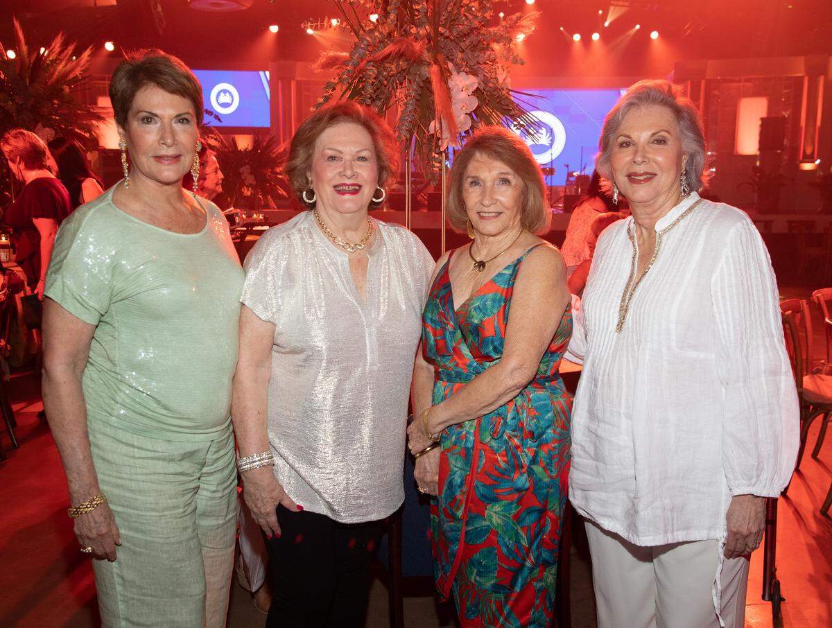 Beatriz La Rosa, Elena Sariol, Maria H. Maribona and Adriana Cora