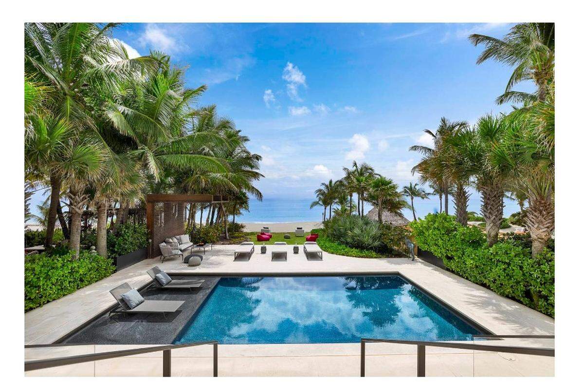 Pool at Tom Joyner’s home in Golden Beach