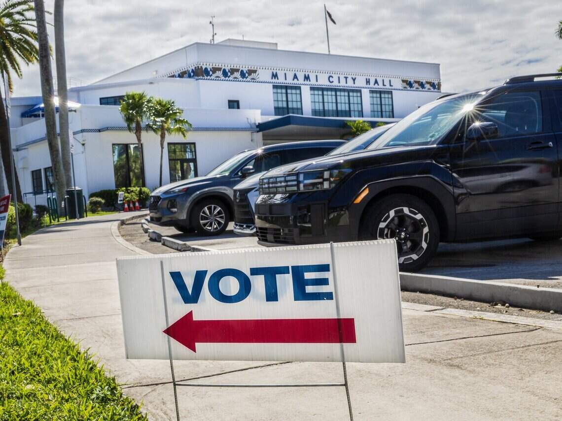South Florida CBP agents stopped to vote at Florida polling site ...