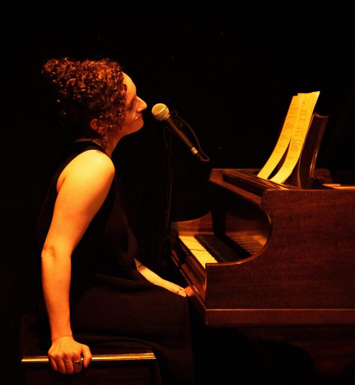 Danielle Wertz, a vocalist with jazz influences has Miami ties – she graduated from University of Miami’s Frost School of Music.