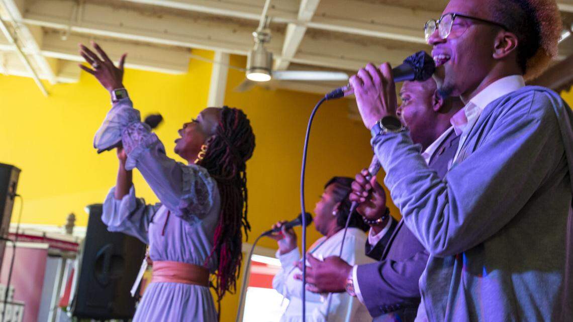 The second edition of GospelFest gathers singers from throughout South Florida’s churches to create a single community choir with a performance at the Little Haiti Cultural Complex at 5 p.m. on Sunday, April 21. 