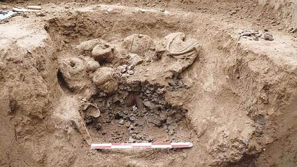 Archaeologists discovered hundreds of sculptures from 1,000 years ago hidden in the ruins of an ancient Chinese market.