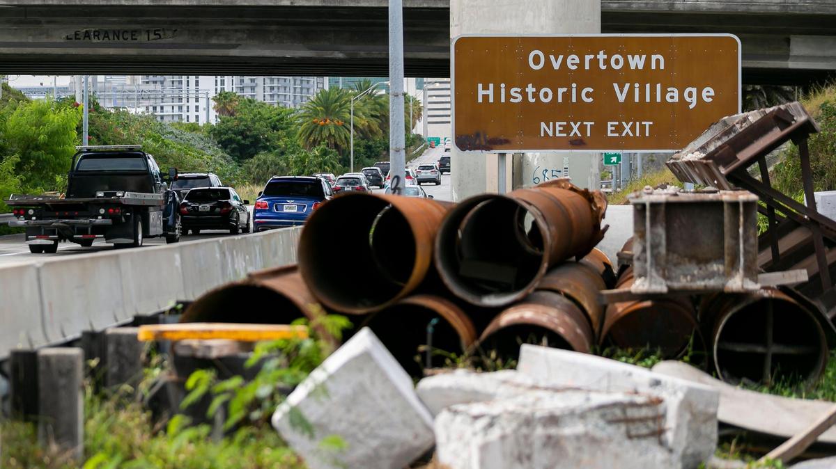 Traffic flows down I-95 as a construction project continues on the highway near downtown Miami and Overtown on Tuesday, June 8, 2021.
