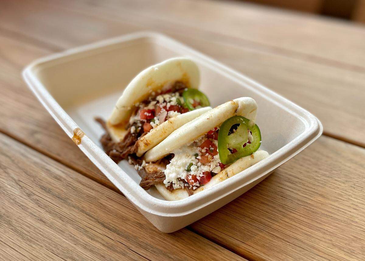 Barbacoa bao buns at Dogfish Head Miami