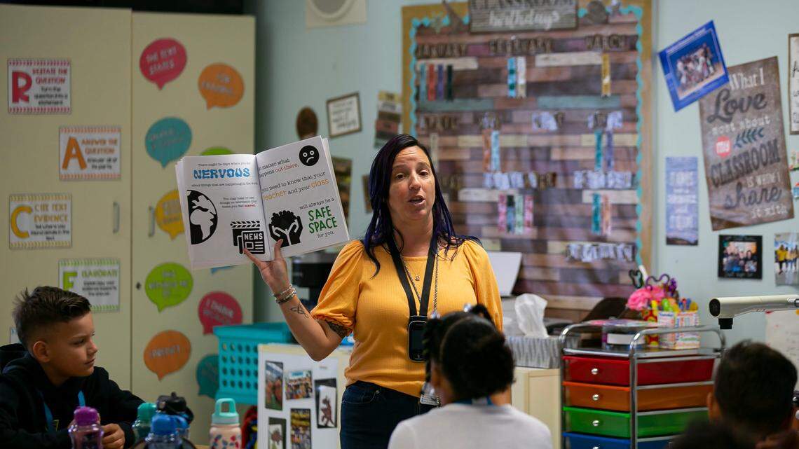 Fourth Grade Teacher Jenn Marsh teaches class during the first day of school at Tropical Elementary School on Tuesday, Aug. 16, 2022 in Plantation, Fla.