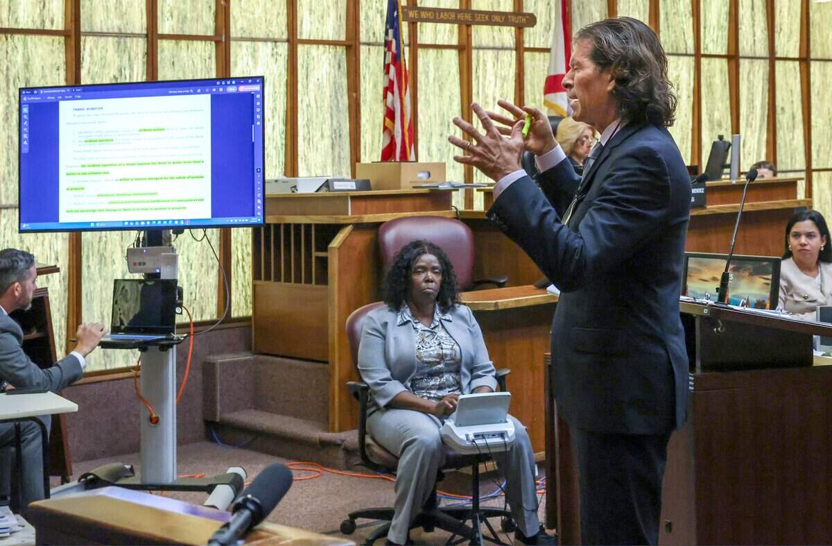 Defense attorney Howard Srebnick delivers his closing arguments on Monday, June 22, 2026, in Courtroom 4-1 at the Richard E. Gerstein Justice Building in Miami, Florida. Srebnick urged the jury to find George Pino not guilty of manslaughter and vessel homicide charges linked to boat crash that killed Lucy Fernandez. Adams urged the jury to find George Pino guilty of manslaughter and vessel homicide charges linked to boat crash that killed Lucy Fernandez.