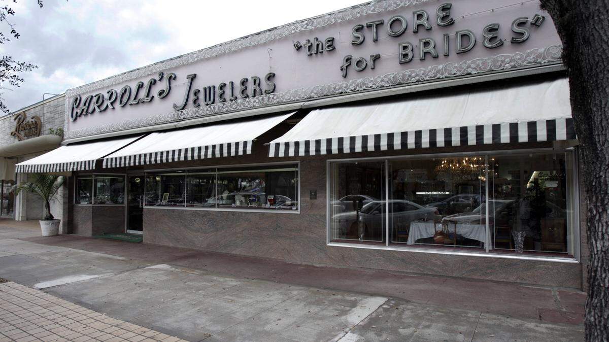 These photos show how Lincoln Road, Miracle Mile and other shopping streets used to look