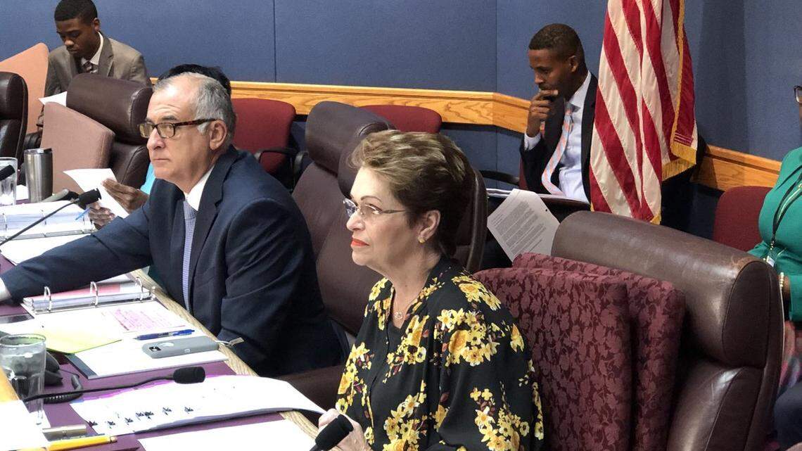 Miami-Dade Commissioners Esteban Bovo and Rebeca Sosa rejected a proposal to require private county contractors to extend seven days of paid sick leave to their employees. 