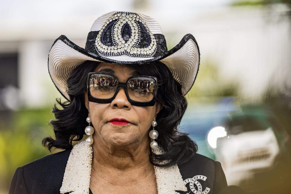 Congresswoman Frederica Wilson talks to reporters after visiting the ICE Broward Transitional Center following a death, on Friday May 2, 2025.